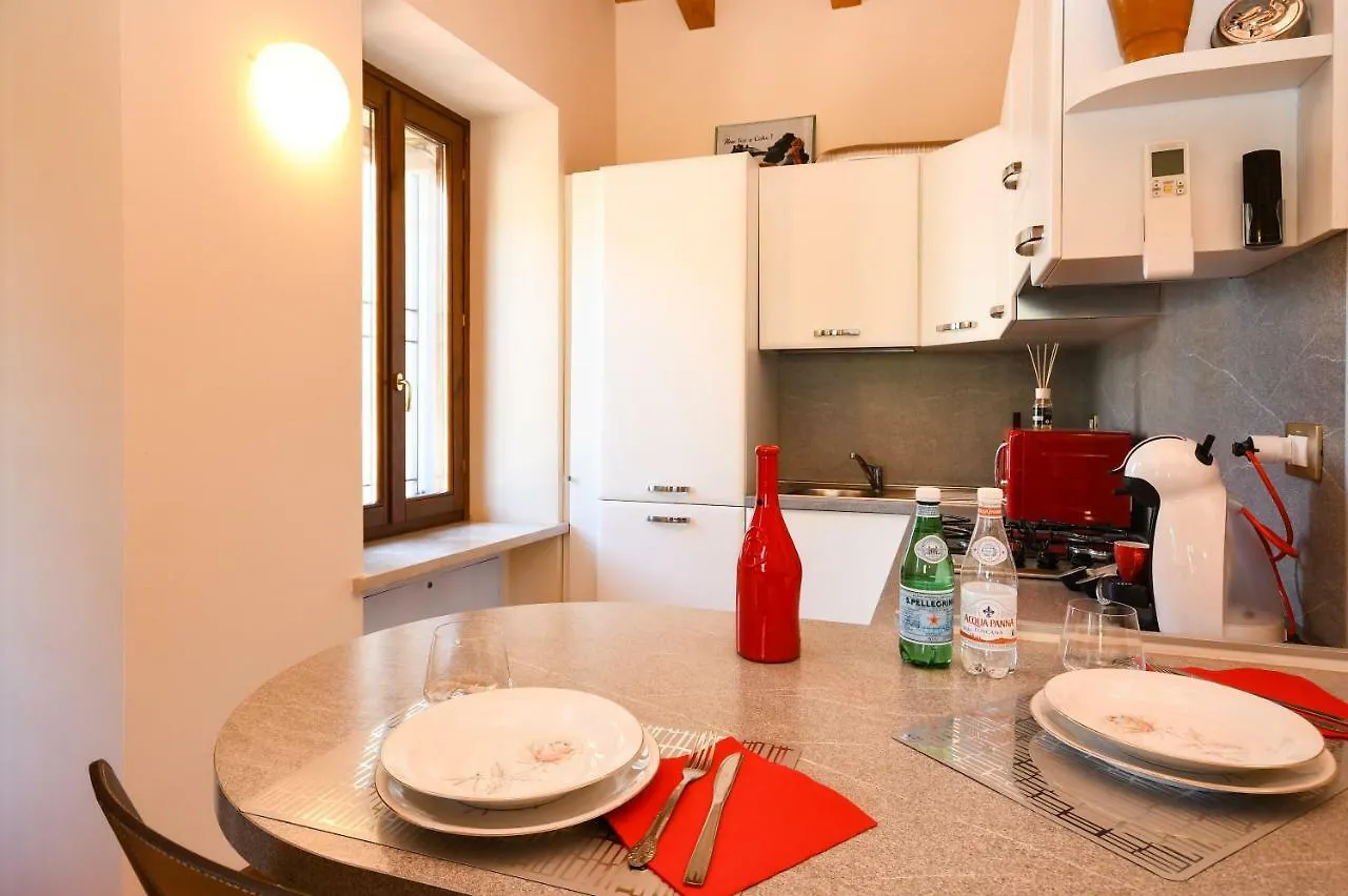 Catullo Apartments Sirmione Italy